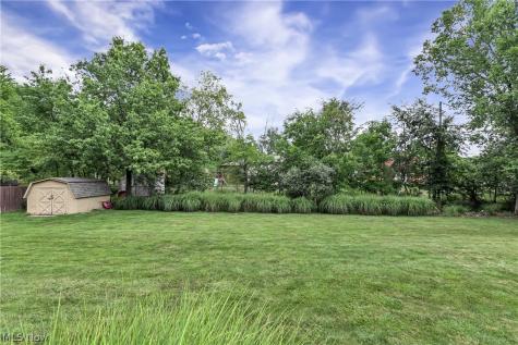 8123 Stuart Court North Royalton OH 44133