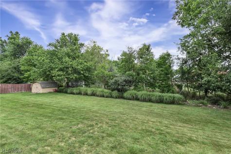 8123 Stuart Court North Royalton OH 44133