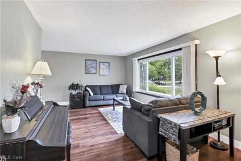 8123 Stuart Court North Royalton OH 44133