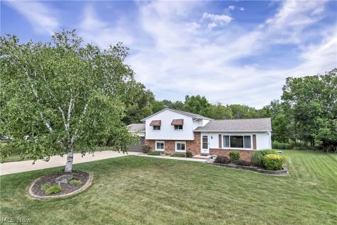 8123 Stuart Court North Royalton OH 44133