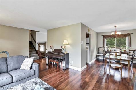 8123 Stuart Court North Royalton OH 44133