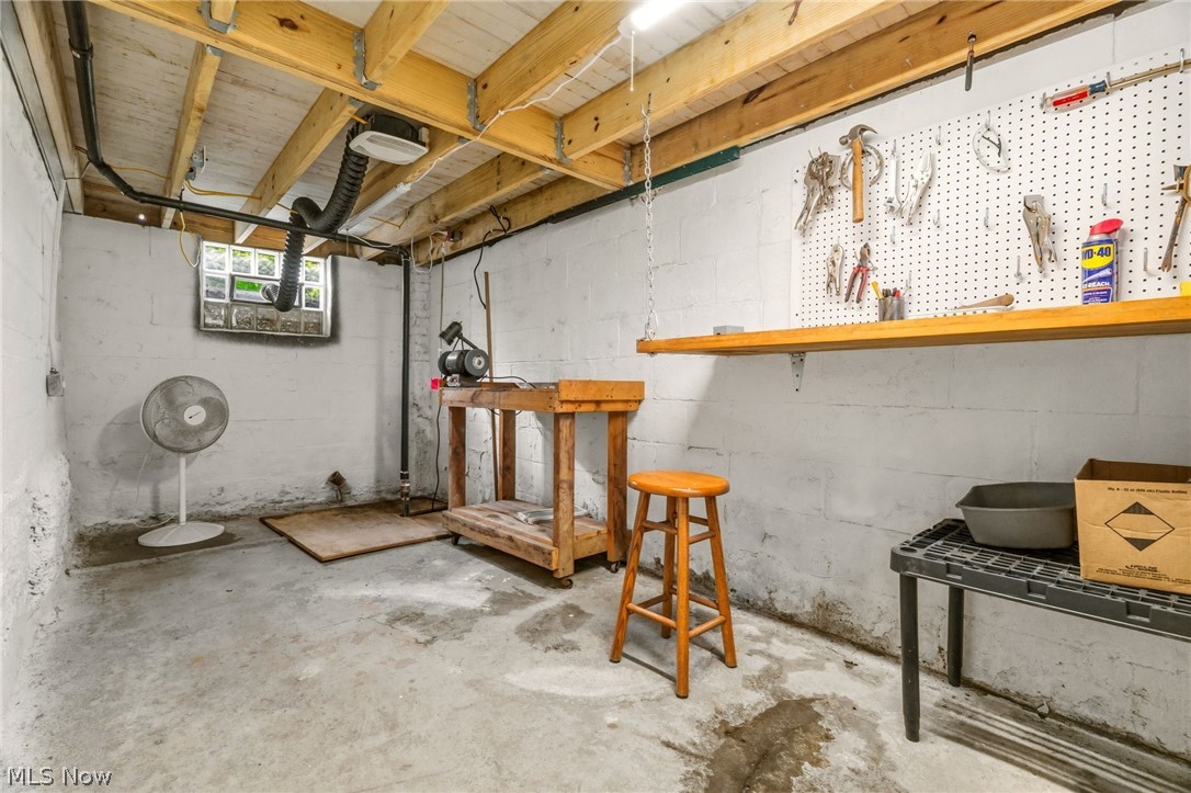 11136 Orrville Street NW Massillon OH 44647