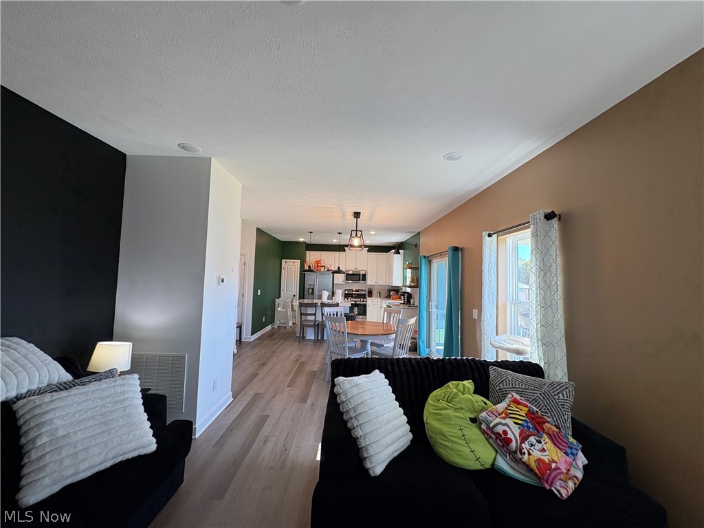 166 Harvest Way Elyria OH 44035