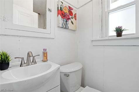 2009 Marlindale Road Cleveland OH 44118