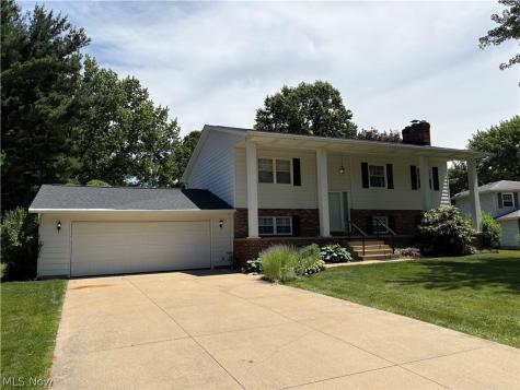 4491 Merlin Drive Uniontown OH 44685