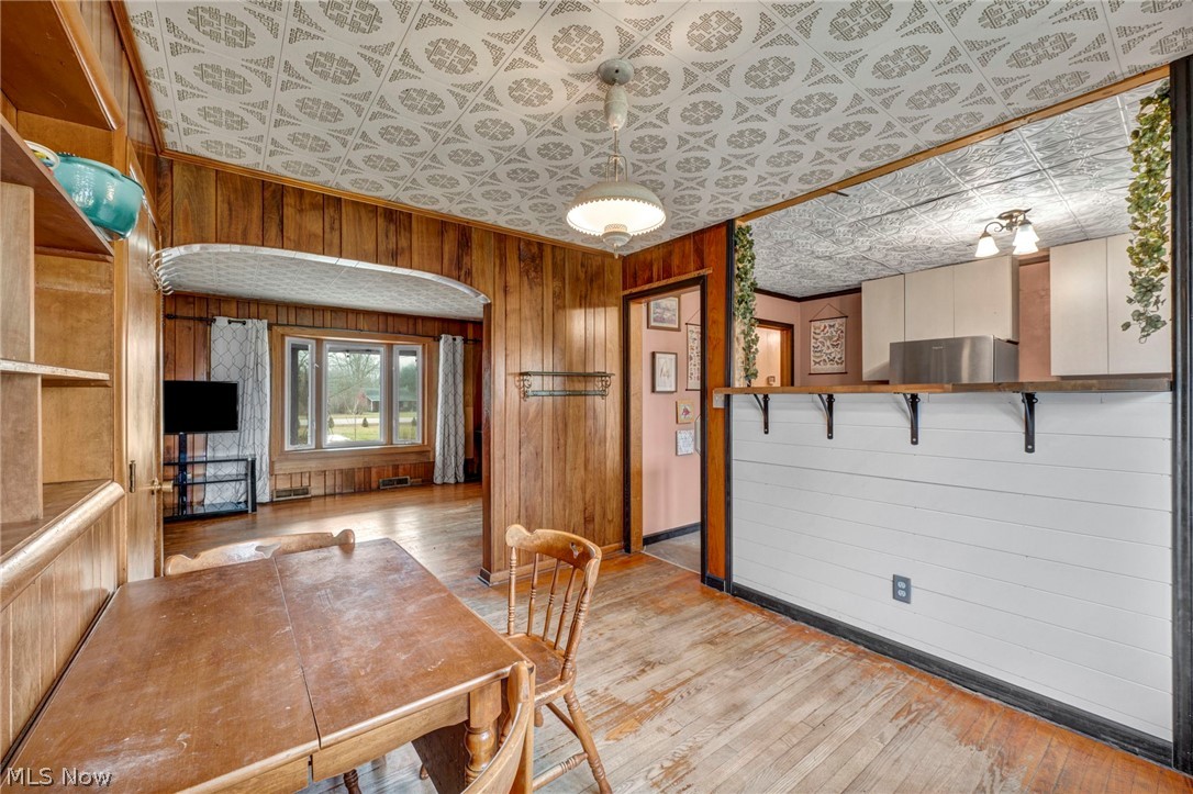 7182 State Route 45 North Bloomfield OH 44450