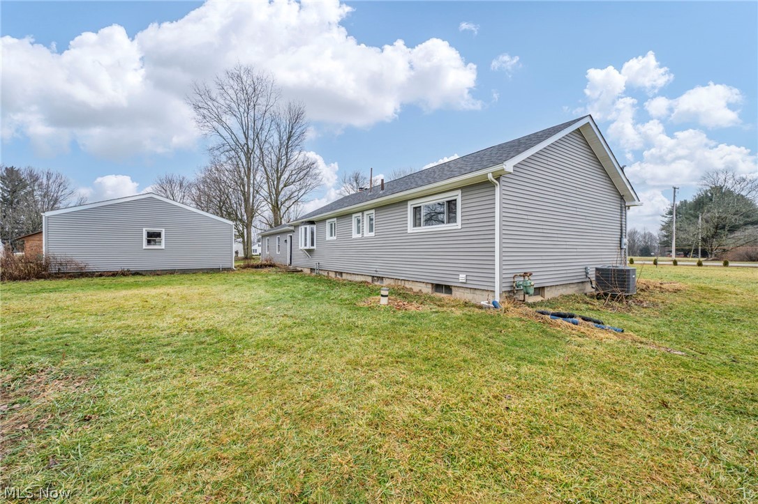 7182 State Route 45 North Bloomfield OH 44450