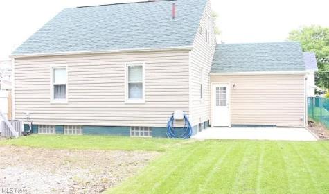 2731 Daleford Avenue NE Canton OH 44705