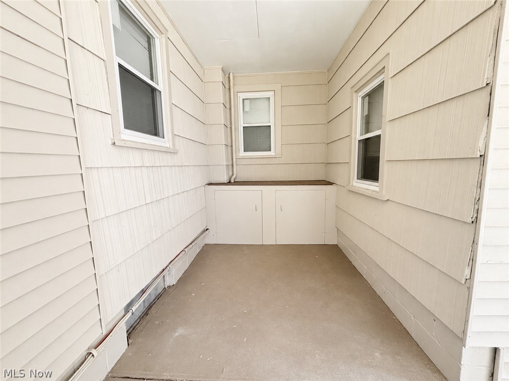 2516 Weir Warren OH 44483