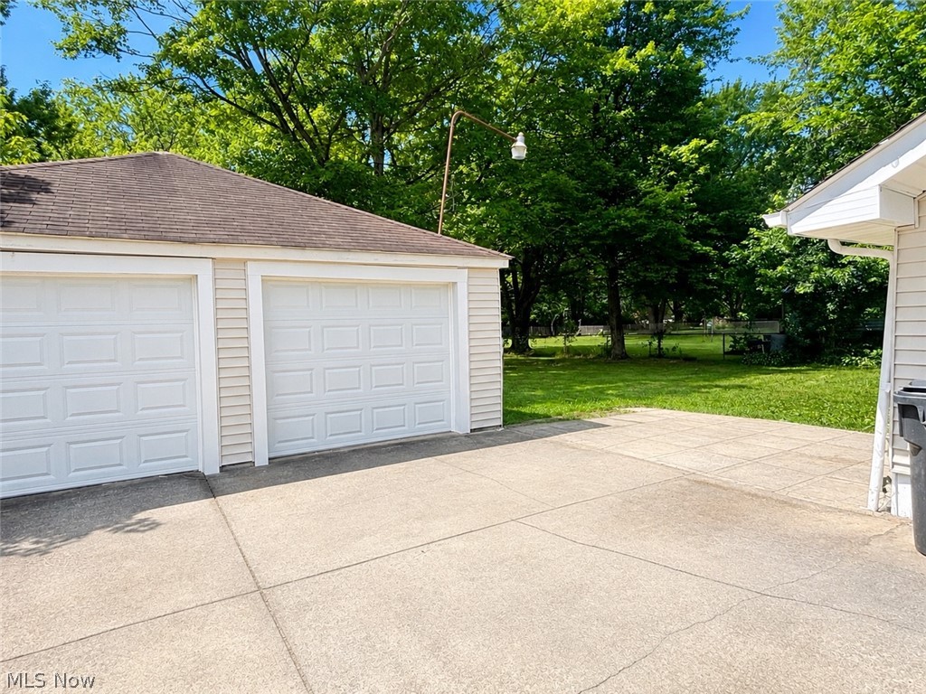 2516 Weir Warren OH 44483