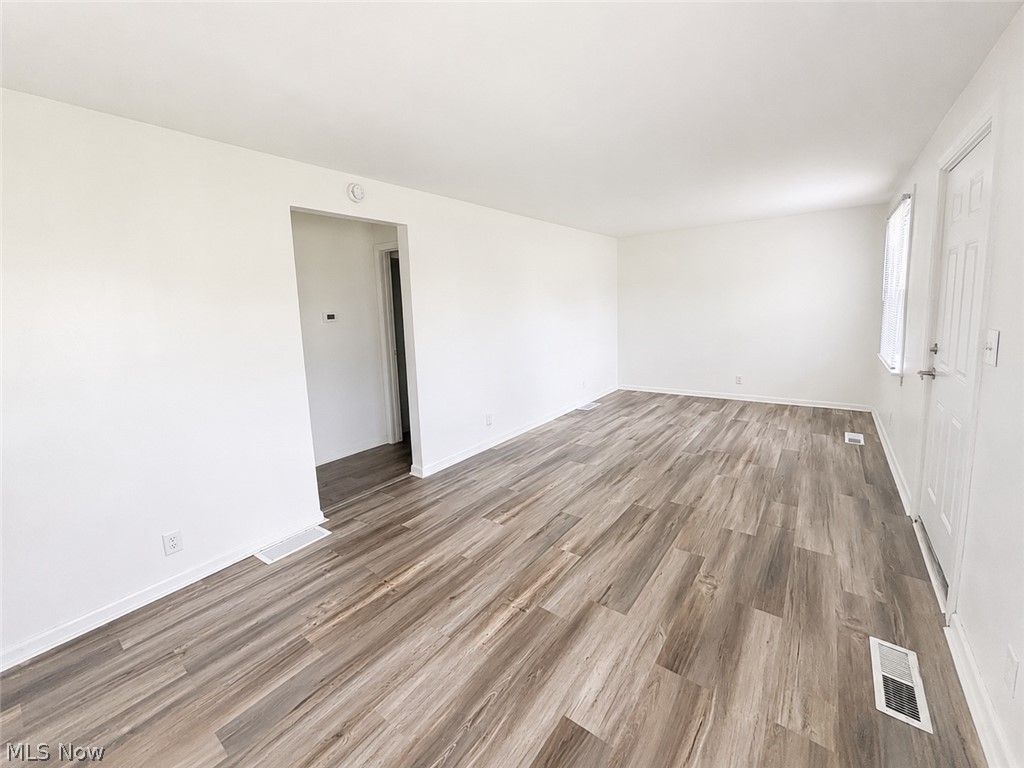 2516 Weir Warren OH 44483