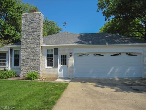 7351 Starcliff Avenue NW North Canton OH 44720
