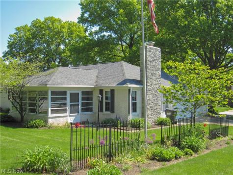 7351 Starcliff Avenue NW North Canton OH 44720