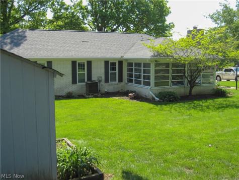 7351 Starcliff Avenue NW North Canton OH 44720
