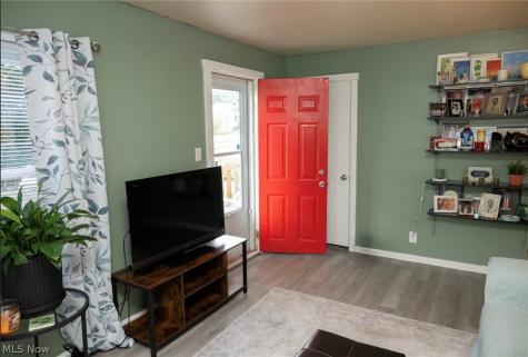 834 Cambridge Avenue Youngstown OH 44502