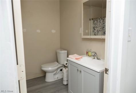 834 Cambridge Avenue Youngstown OH 44502