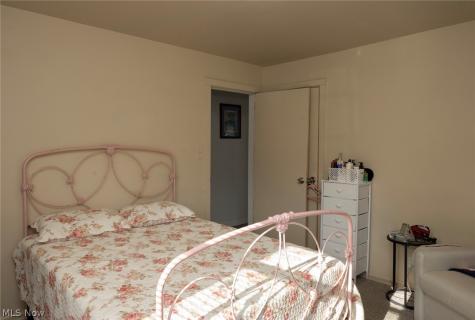 834 Cambridge Avenue Youngstown OH 44502
