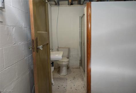 834 Cambridge Avenue Youngstown OH 44502