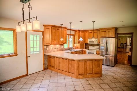 100 Crestwood Circle Marietta OH 45750