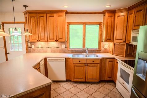 100 Crestwood Circle Marietta OH 45750