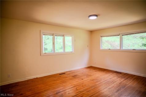 100 Crestwood Circle Marietta OH 45750