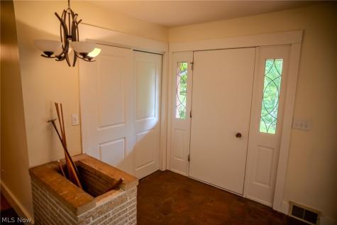 100 Crestwood Circle Marietta OH 45750