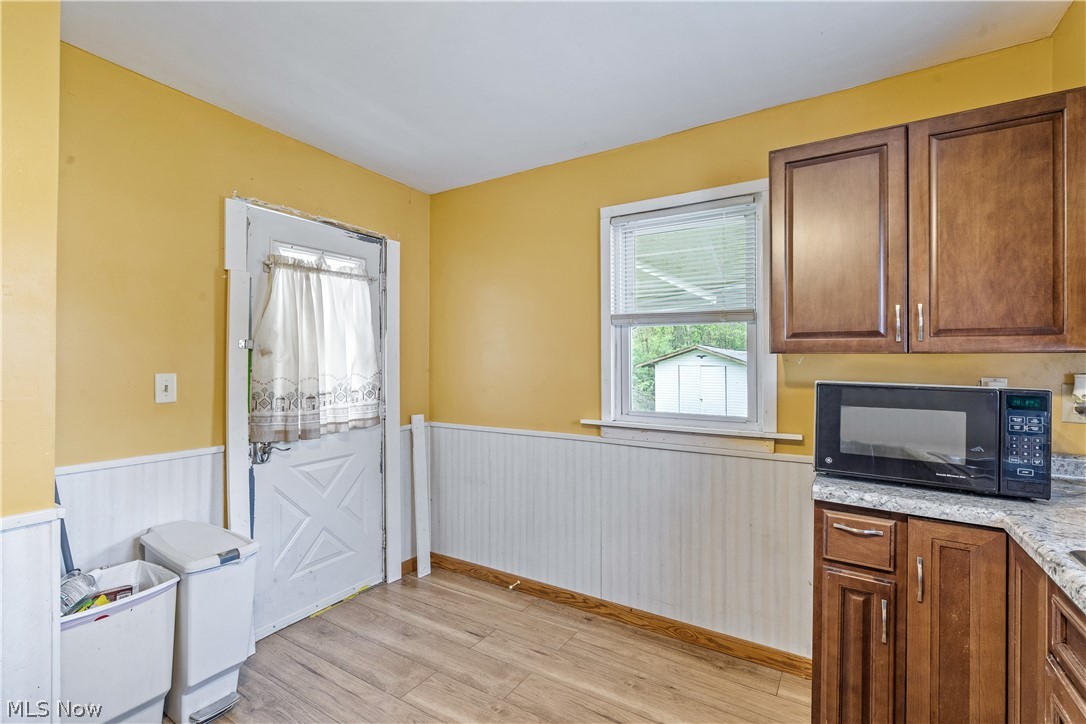 1175 Robert Avenue NW Warren OH 44485