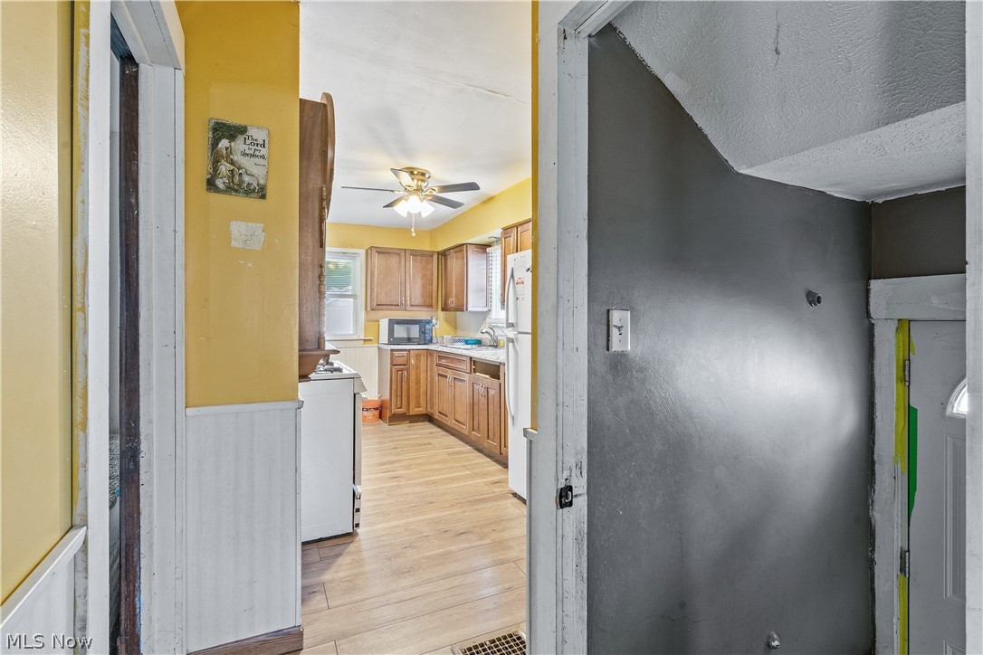 1175 Robert Avenue NW Warren OH 44485
