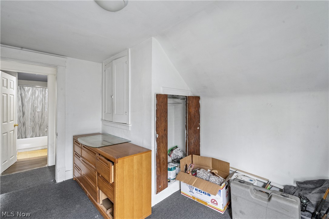 1175 Robert Avenue NW Warren OH 44485