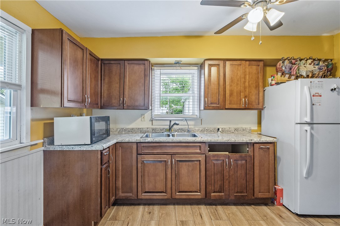 1175 Robert Avenue NW Warren OH 44485