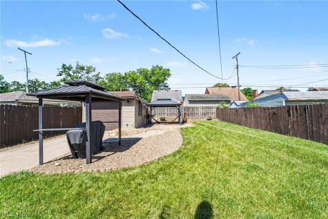 3142 W 139th Street Cleveland OH 44111