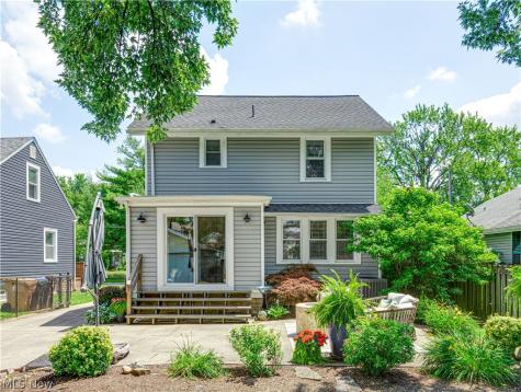 2048 9th Street Cuyahoga Falls OH 44221