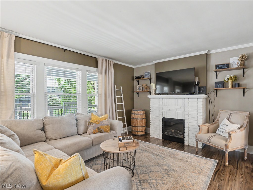 2048 9th Street Cuyahoga Falls OH 44221