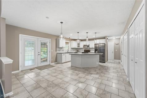 8056 Greenwich Boulevard NW Massillon OH 44646