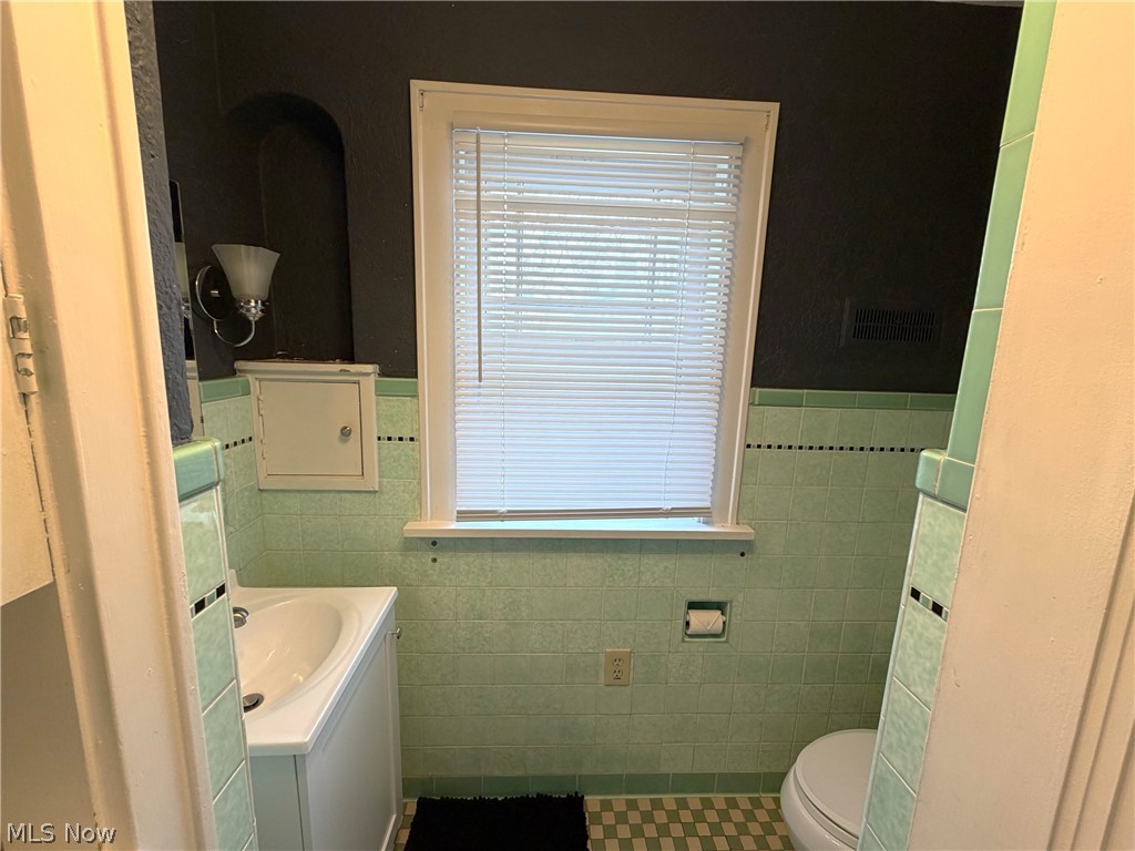 359 22nd Street NW Canton OH 44709