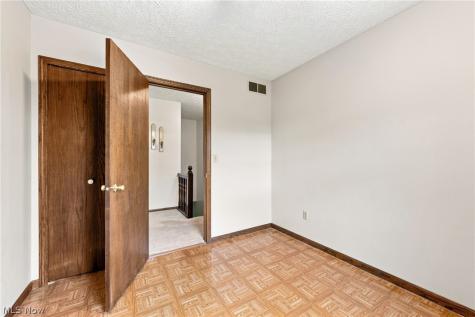 2914 Serfass Road Clinton OH 44216
