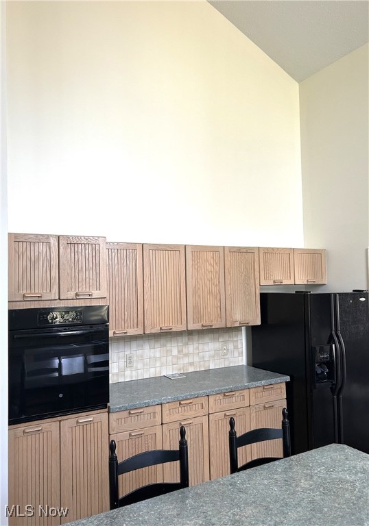 692 Arbor Way Aurora OH 44202