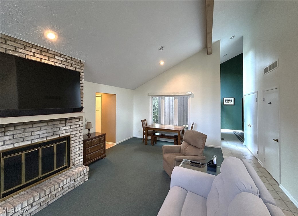 692 Arbor Way Aurora OH 44202