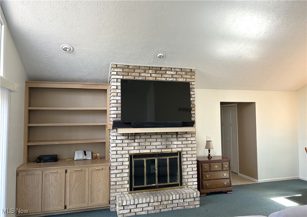 692 Arbor Way Aurora OH 44202