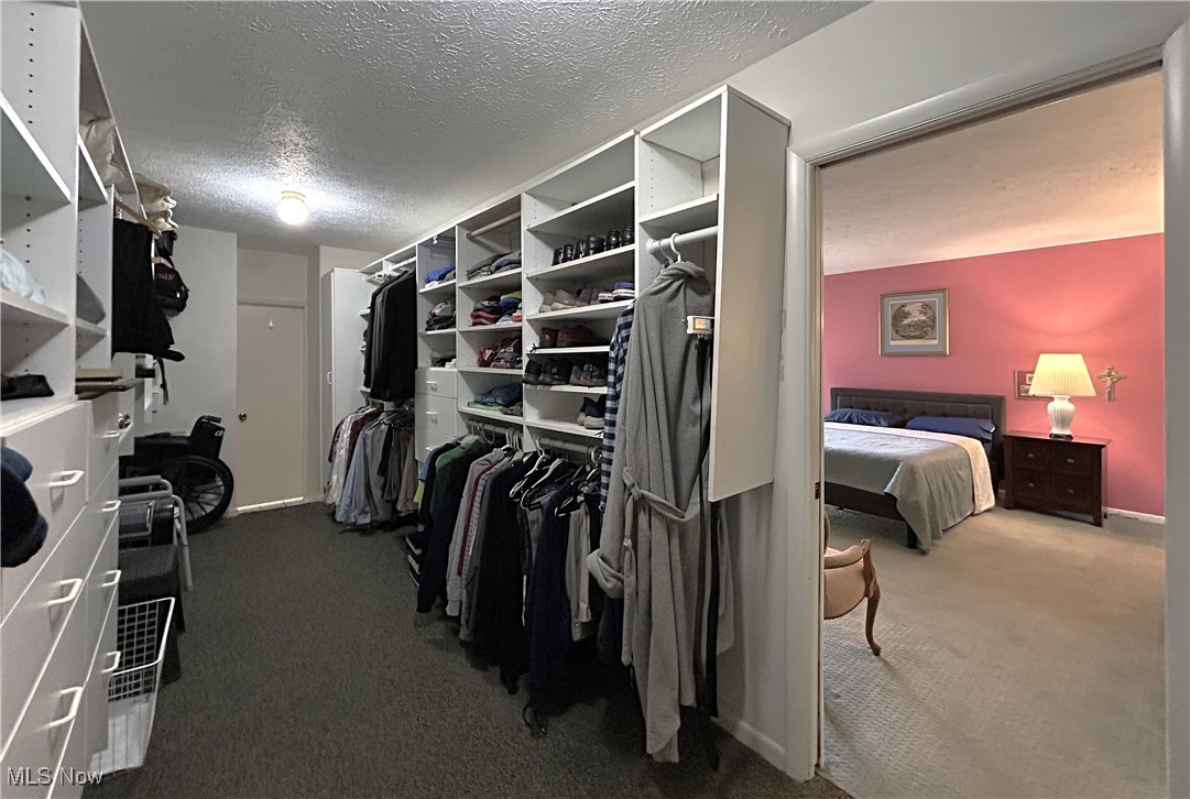 692 Arbor Way Aurora OH 44202