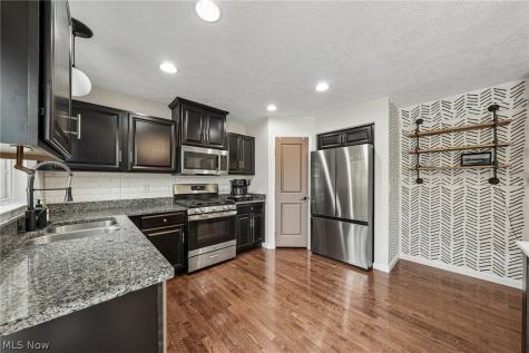 1583 Crescent Drive Streetsboro OH 44241