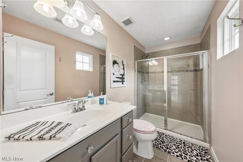 1583 Crescent Drive Streetsboro OH 44241