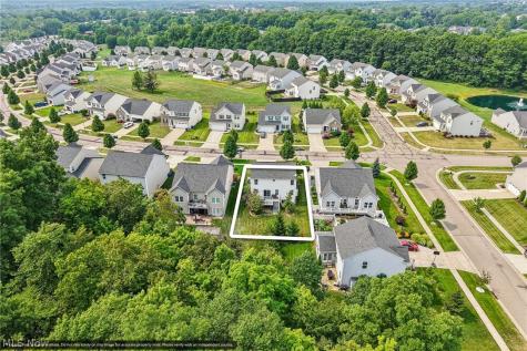 1583 Crescent Drive Streetsboro OH 44241