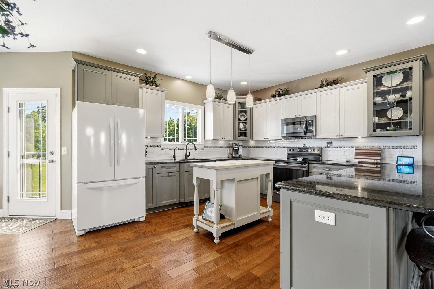 10685 Beech Street NE Louisville OH 44641