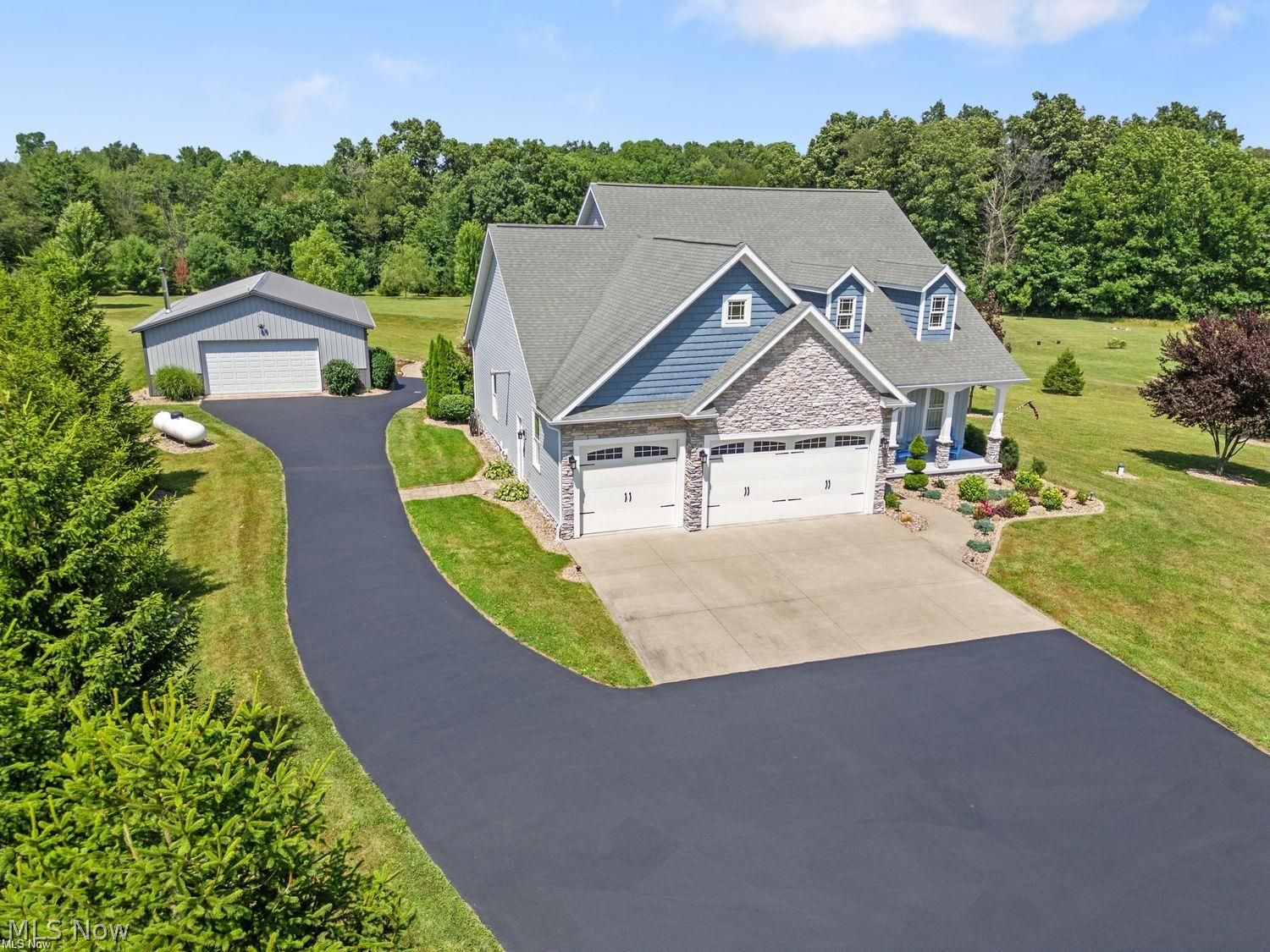 10685 Beech Street NE Louisville OH 44641