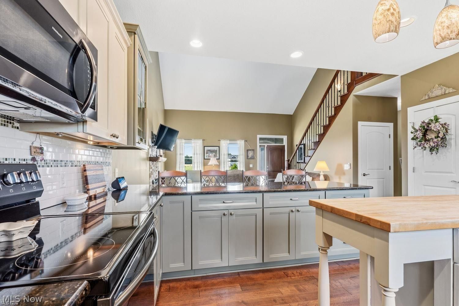 10685 Beech Street NE Louisville OH 44641