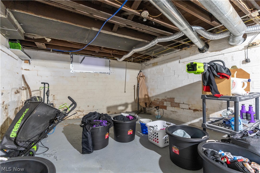 1421 Ferndale Road NW Canton OH 44709