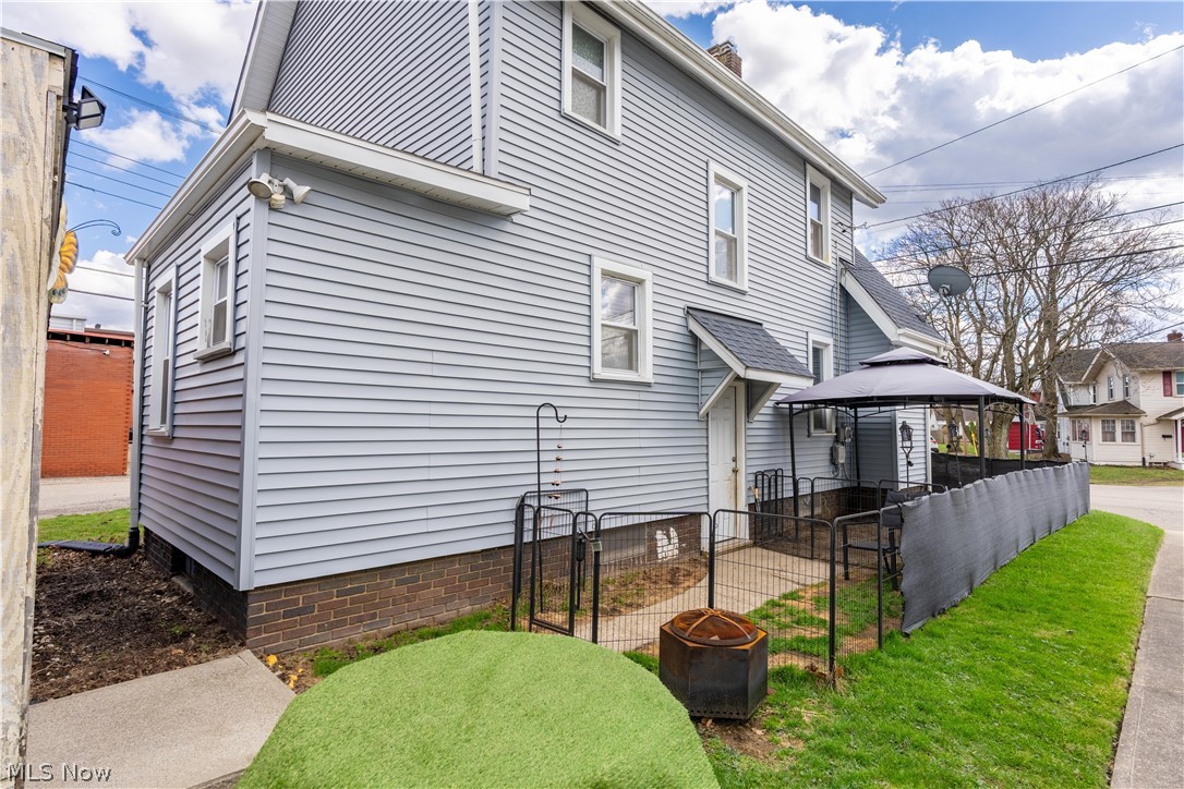 1421 Ferndale Road NW Canton OH 44709