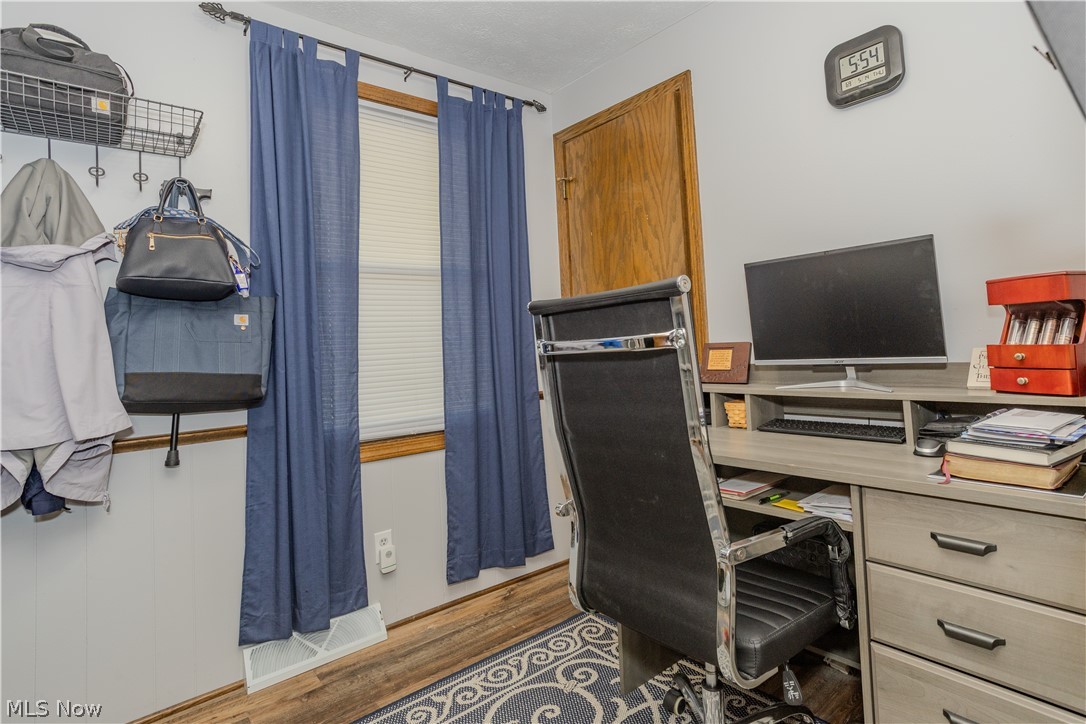 11805 Meadowlane Avenue NW Uniontown OH 44685
