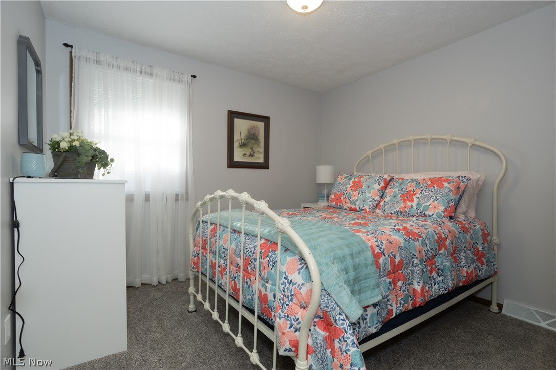 11805 Meadowlane Avenue NW Uniontown OH 44685